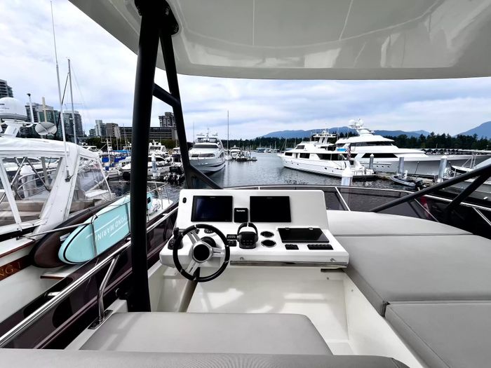 2021 Prestige 520 Fly Photo 147 of 170