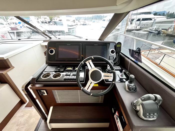 2021 Prestige 520 Fly Photo 80 of 170