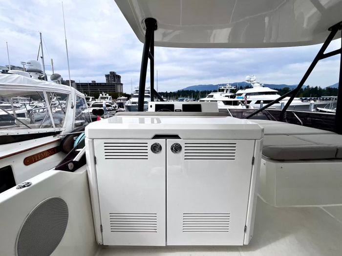 2021 Prestige 520 Fly Photo 159 of 170
