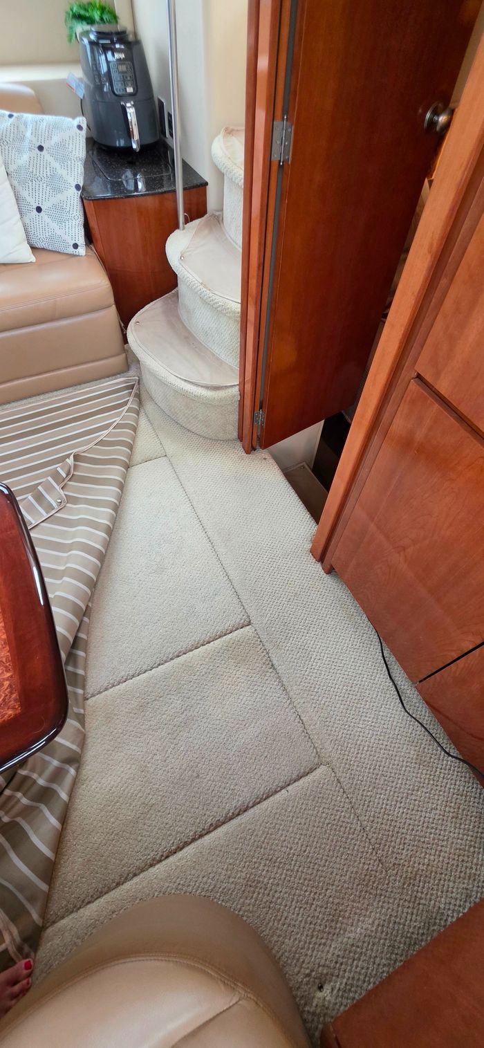 2008 Meridian 368 Photo 20 of 36