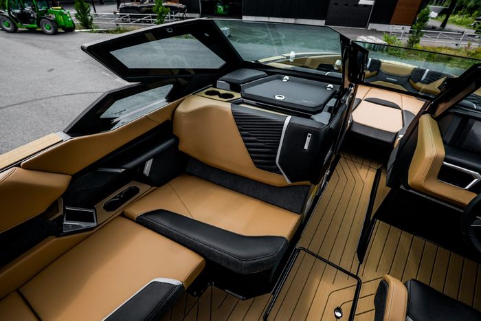 2027 Mastercraft X24 Photo 43 of 66