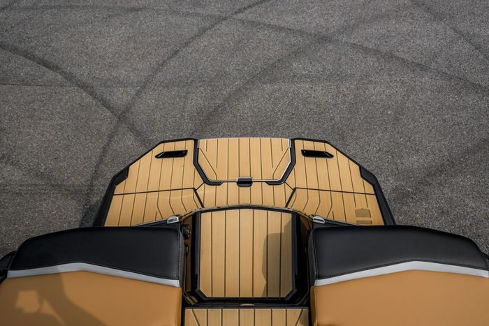 2027 Mastercraft X24 Photo 19 of 66