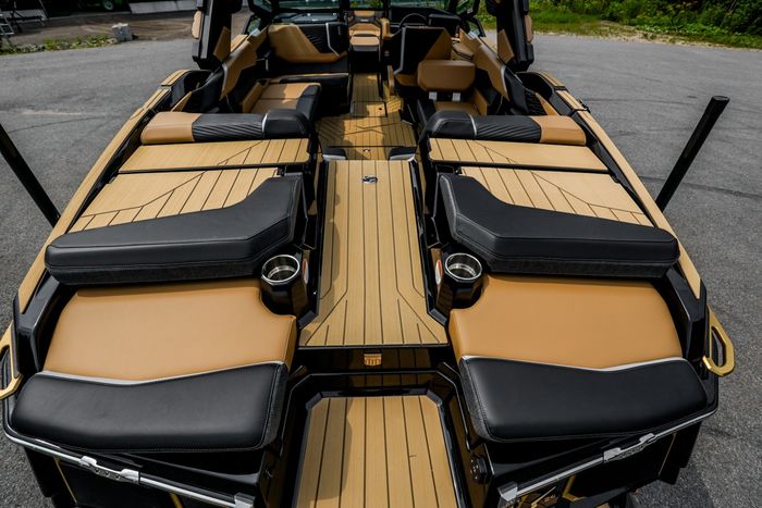 2027 Mastercraft X24 Photo 20 of 66