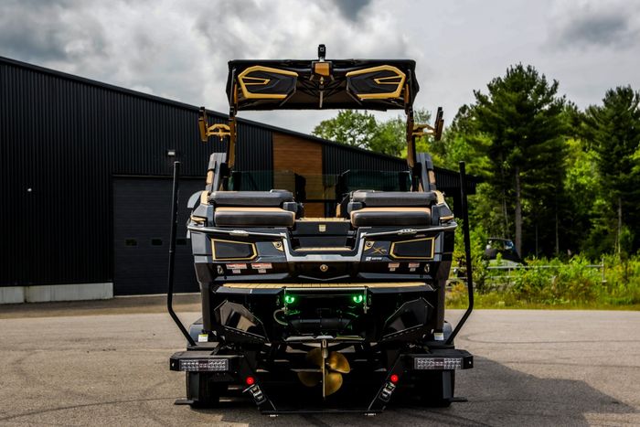 2027 Mastercraft X24 Photo 9 of 66