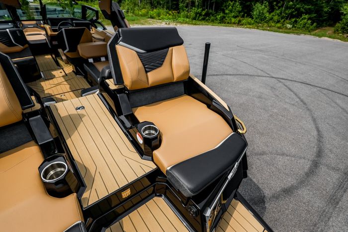 2027 Mastercraft X24 Photo 22 of 66