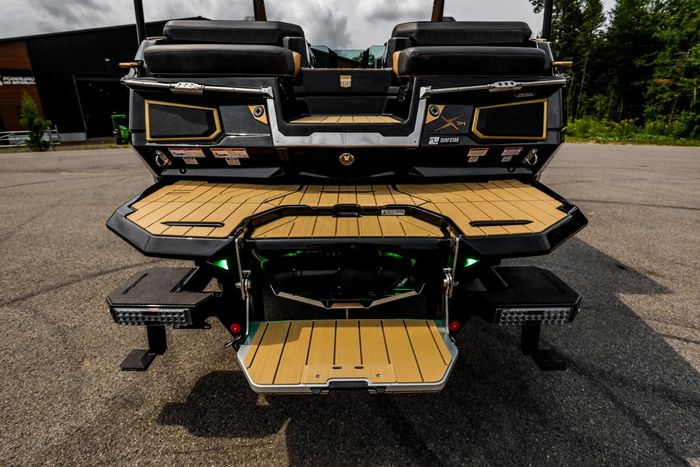 2027 Mastercraft X24 Photo 10 of 66