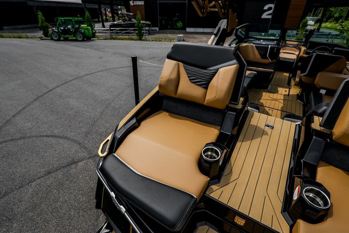 2027 Mastercraft X24 Photo 23 of 66