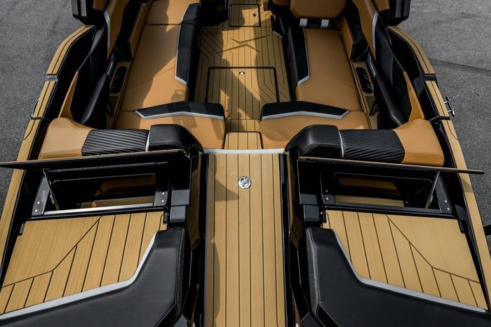2027 Mastercraft X24 Photo 24 of 66