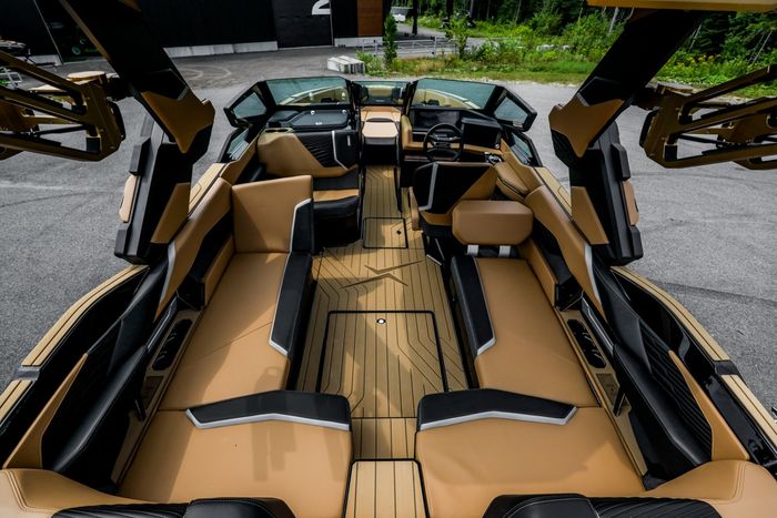 2027 Mastercraft X24 Photo 38 of 66