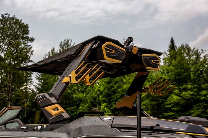 2027 Mastercraft X24 Photo 13 of 66