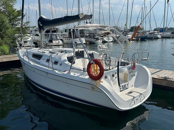 2007 Hunter 31 Photo 16 of 27