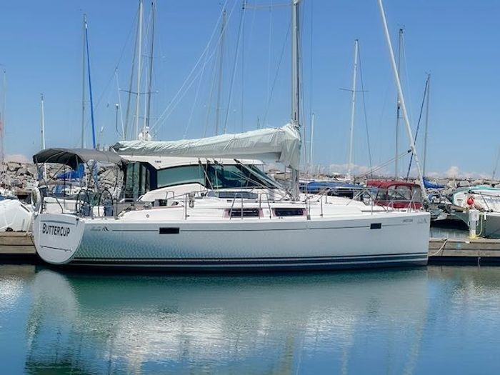 2012 Hanse 385 Photo 3 of 32