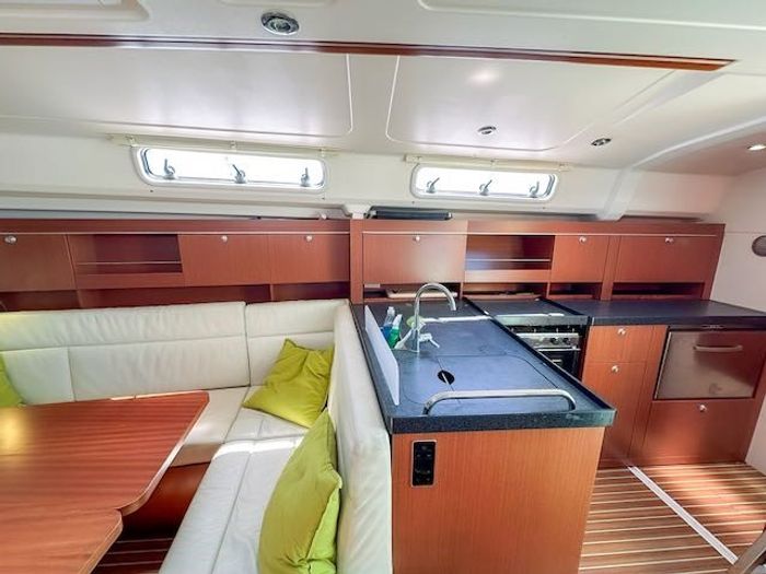 2012 Hanse 385 Photo 23 of 32