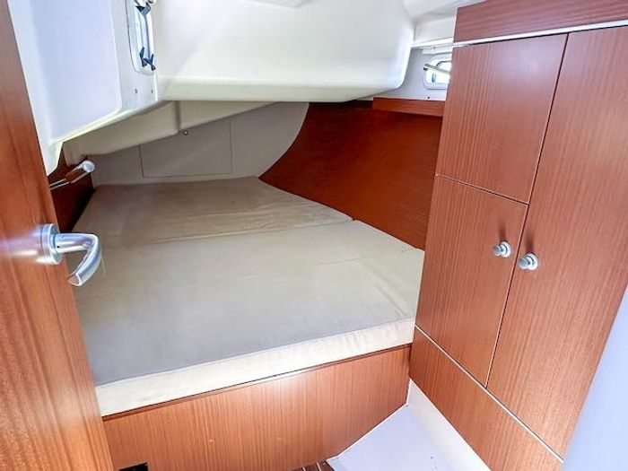 2012 Hanse 385 Photo 30 of 32