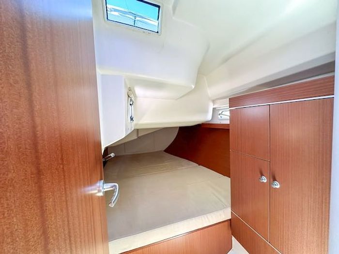 2012 Hanse 385 Photo 31 of 32