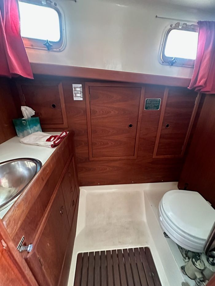 1980 Nonsuch 30 Clasic Photo 14 of 22