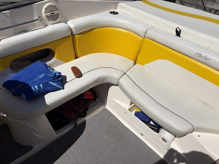2005 Rinker 232 Captiva Photo 24 of 37