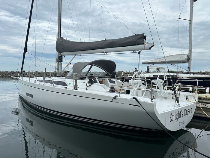 2021 Grand Soleil 44P Photo 5 of 35