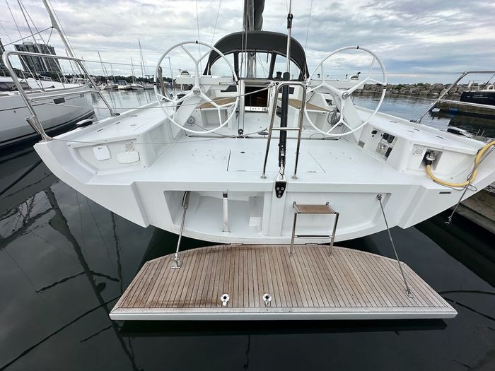 2021 Grand Soleil 44P Photo 4 of 35