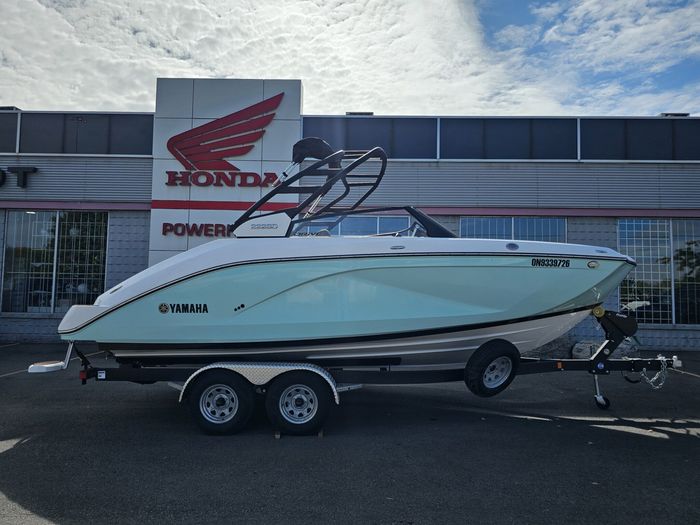 Yamaha 222SD SEAFOAM GREEN- 28 HOURS 2024 Used Boat for Sale in ...