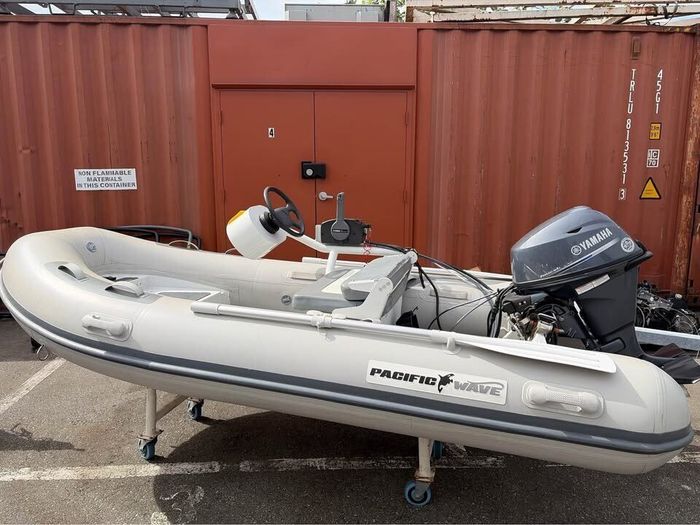 Pacific Wave PW330 with FCT 2018 Used Boat for Sale in Port Coquitlam ...