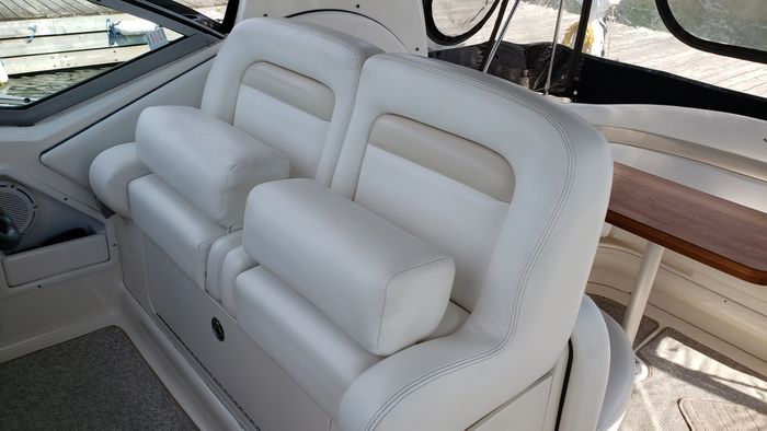 2008 Sea Ray 320 Sundancer Photo 17 of 49