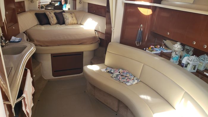 2008 Sea Ray 320 Sundancer Photo 24 of 49