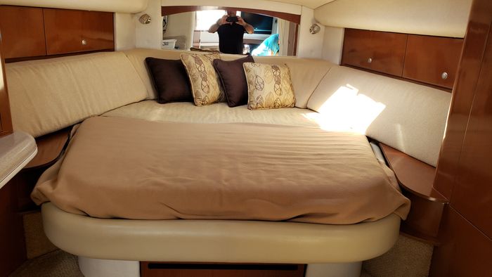 2008 Sea Ray 320 Sundancer Photo 29 of 49