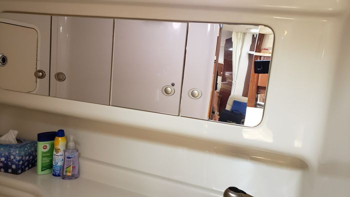 2008 Sea Ray 320 Sundancer Photo 42 of 49